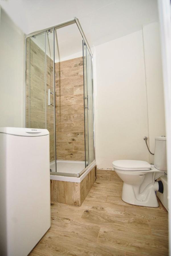 Apartment Regem Waryńskiego Warschau